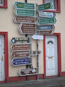 20171010 Road Signs In Ballyvaughan